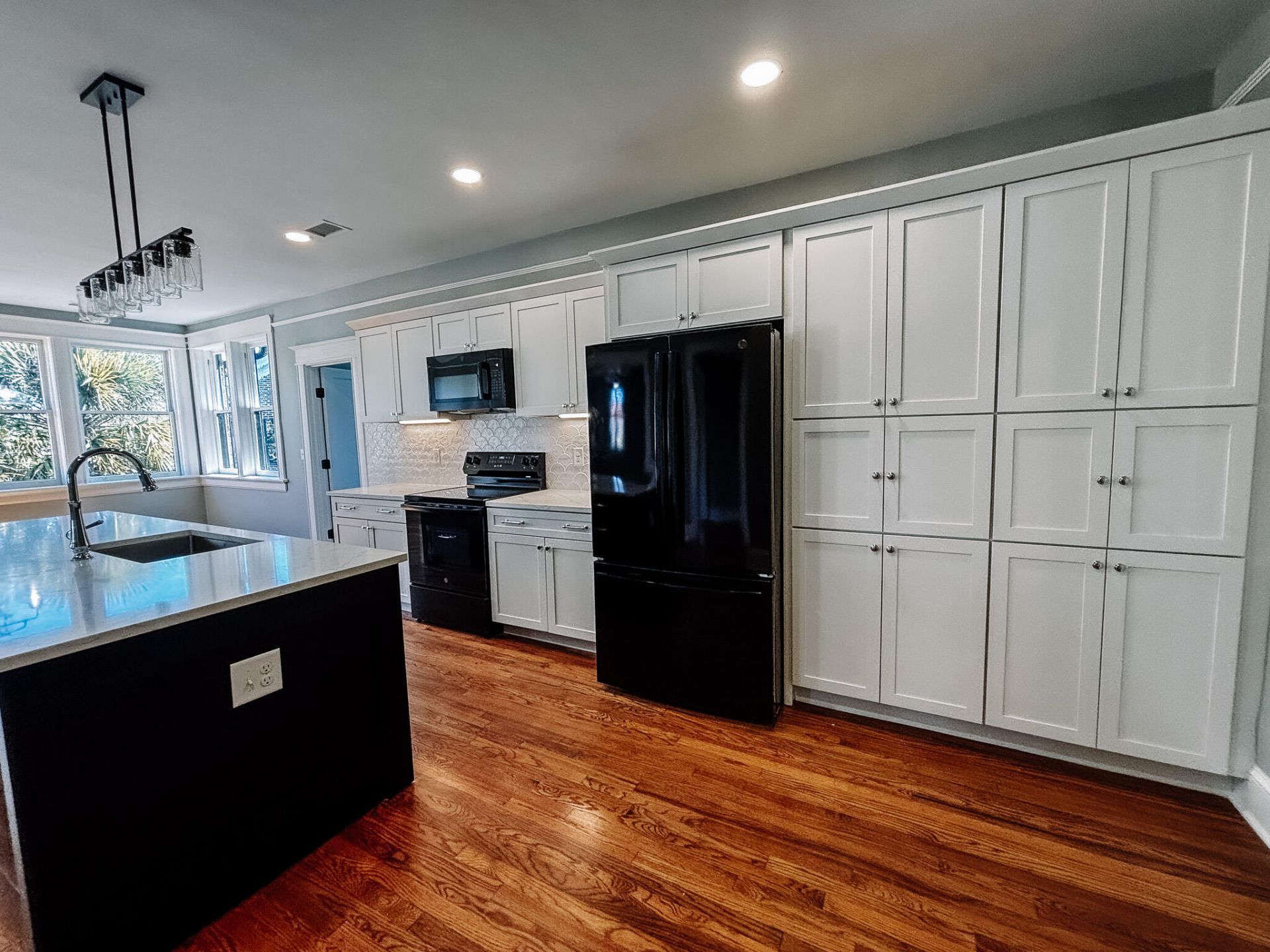195 Tradd Street Photo 10