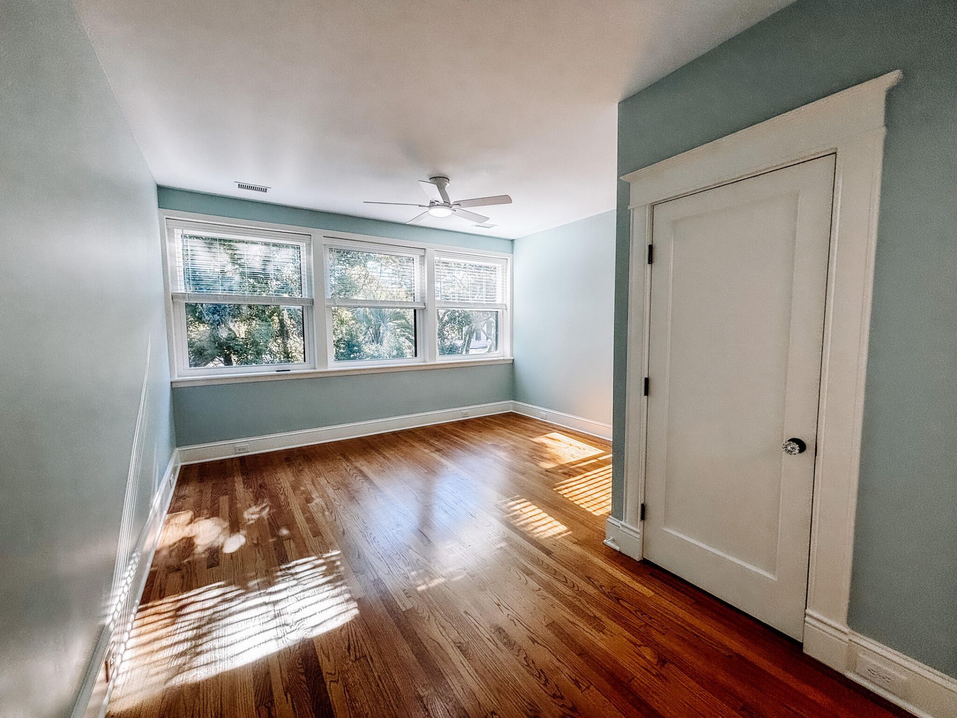 195 Tradd Street Photo 33