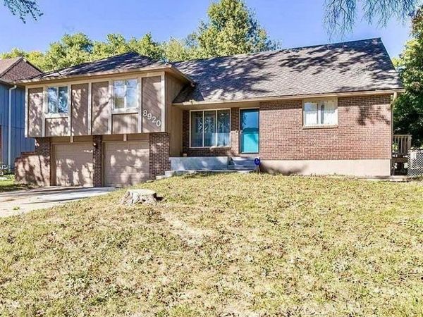8920 E 81st Street, Raytown, MO 64138