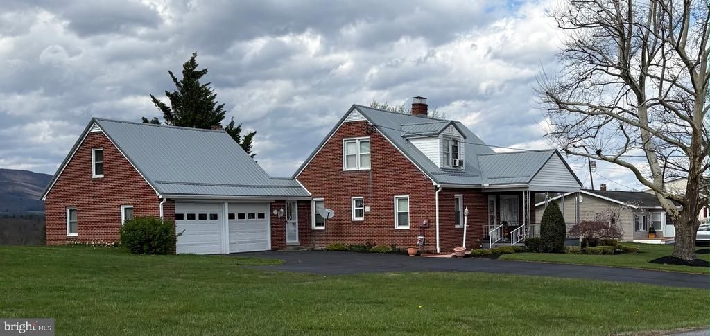 111 BARNETTS RUN ROAD, WARFORDSBURG, PA 17267