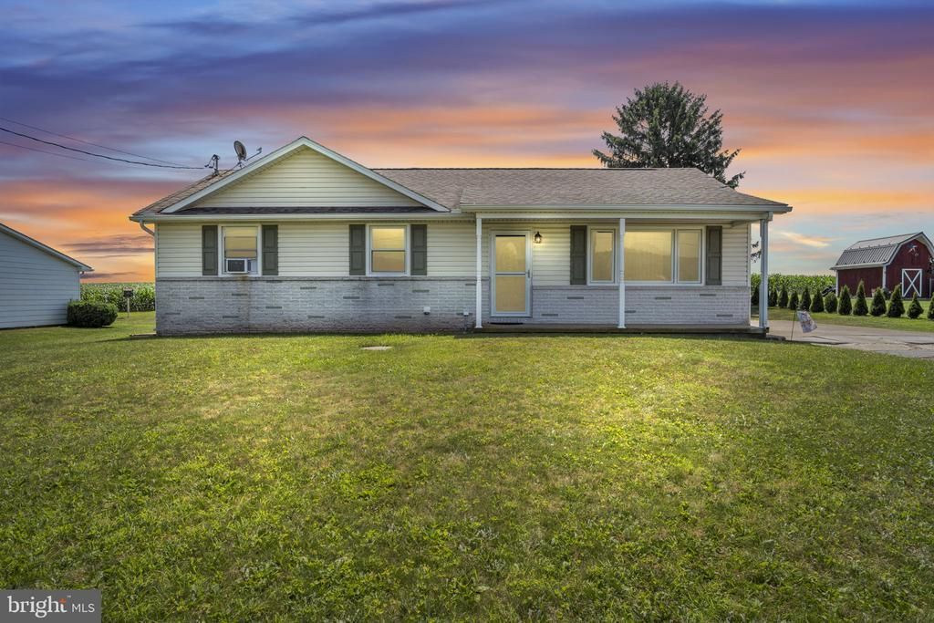 6205 ROUTE 225 , ELIZABETHVILLE, PA 17023