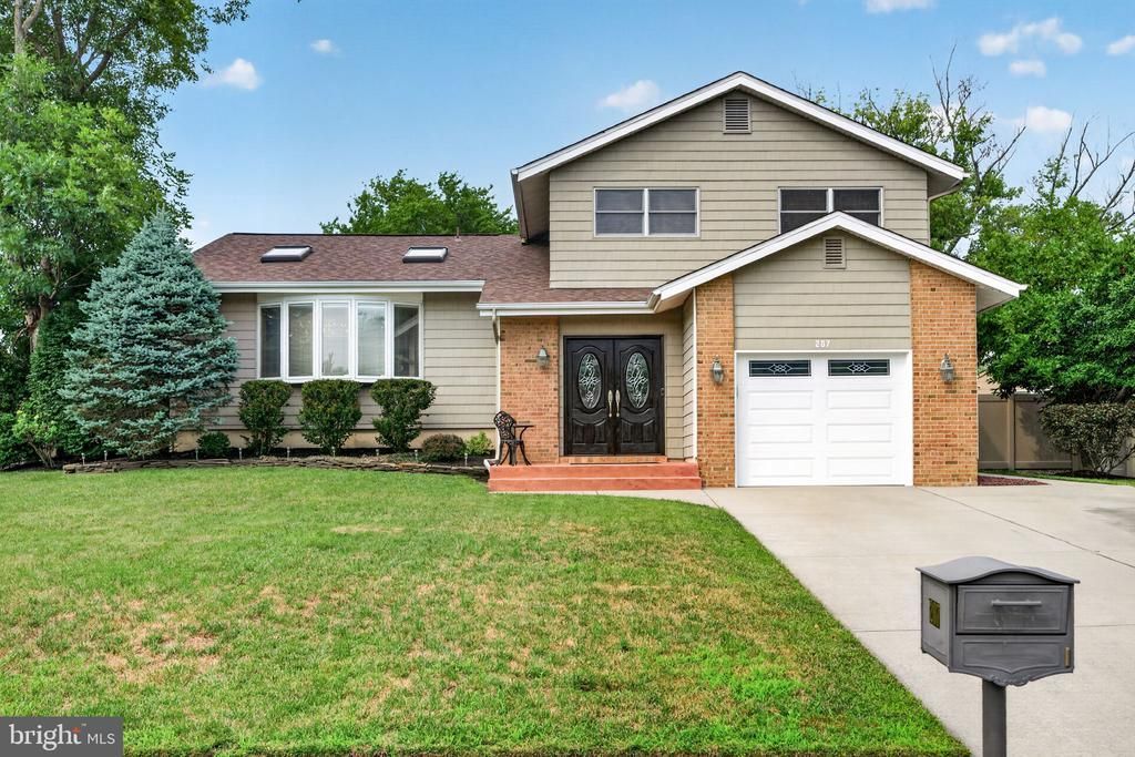 207 Sandringham Road, Cherry Hill, NJ 08003 Main Photo