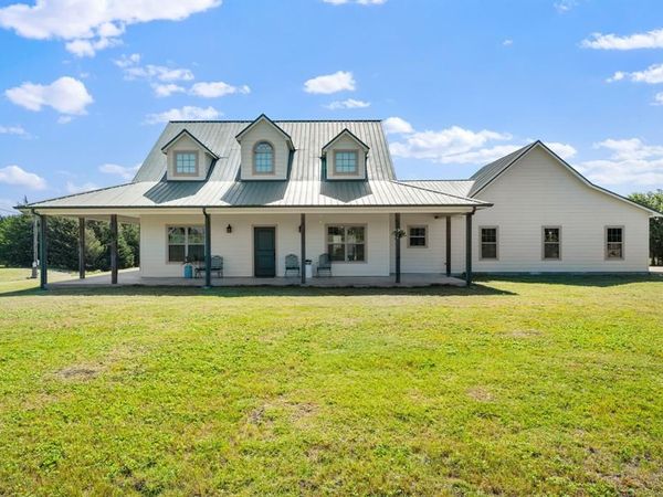 247 County Road 4519, Wolfe City, TX 75496