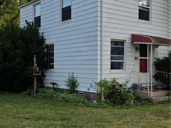 1456 E 250th Street , Euclid, OH 44117