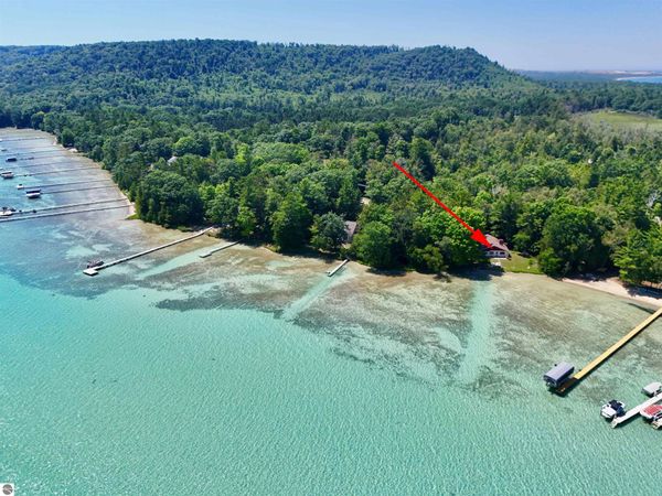 6439 Sunset S, Glen Arbor, MI 49636