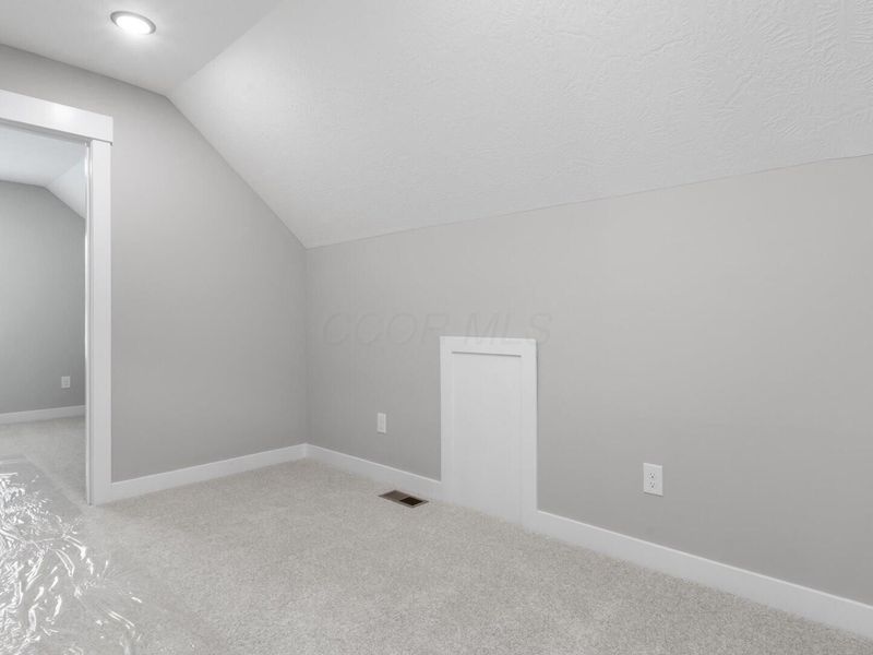 1319 W Canal Street, Baltimore, OH 43105 Photo 23
