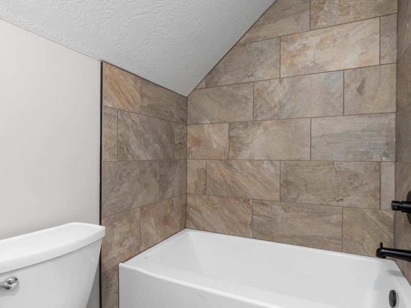 1319 W Canal Street, Baltimore, OH 43105 Photo 28
