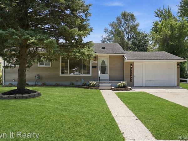 32203 Glen Street, Westland, MI 48186