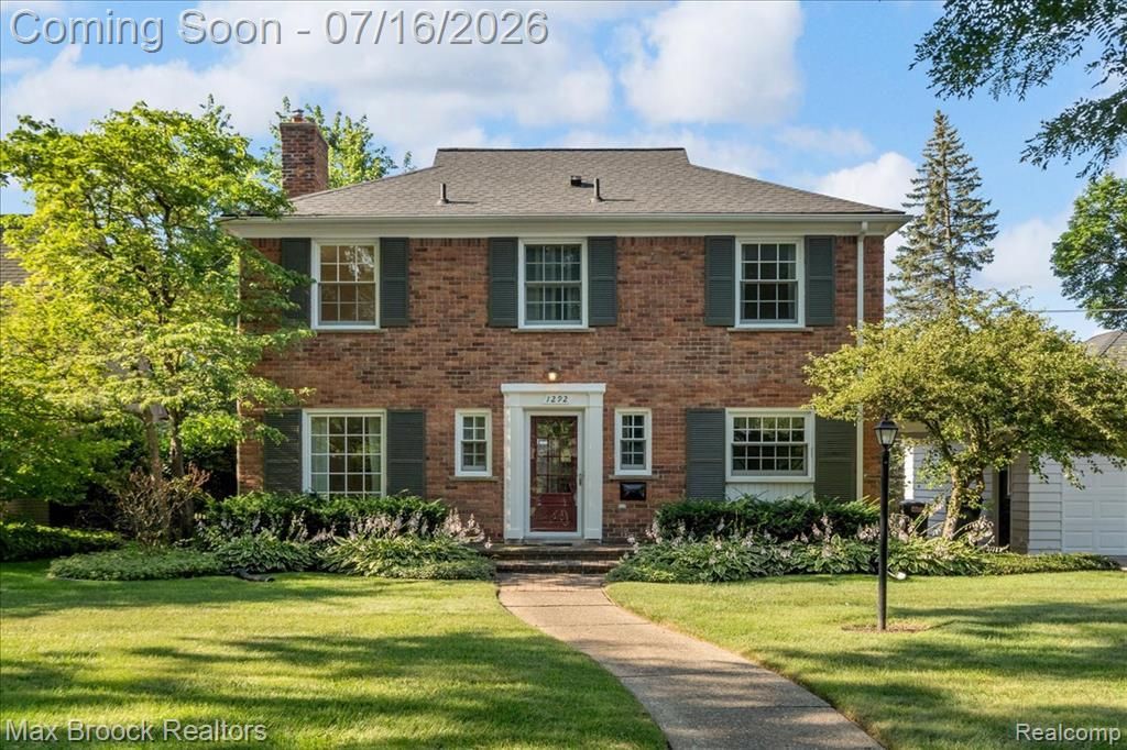 1292 Yorkshire Road, Birmingham, MI 48009 Main Photo