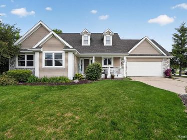 339 Wildflower Lane, Lapeer, MI 48446