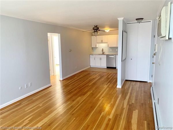 125 E 14 MILE Road , Birmingham, MI 48009