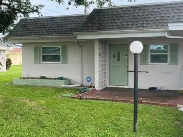 2331 Magnolia CT , LEHIGH ACRES, FL 33936