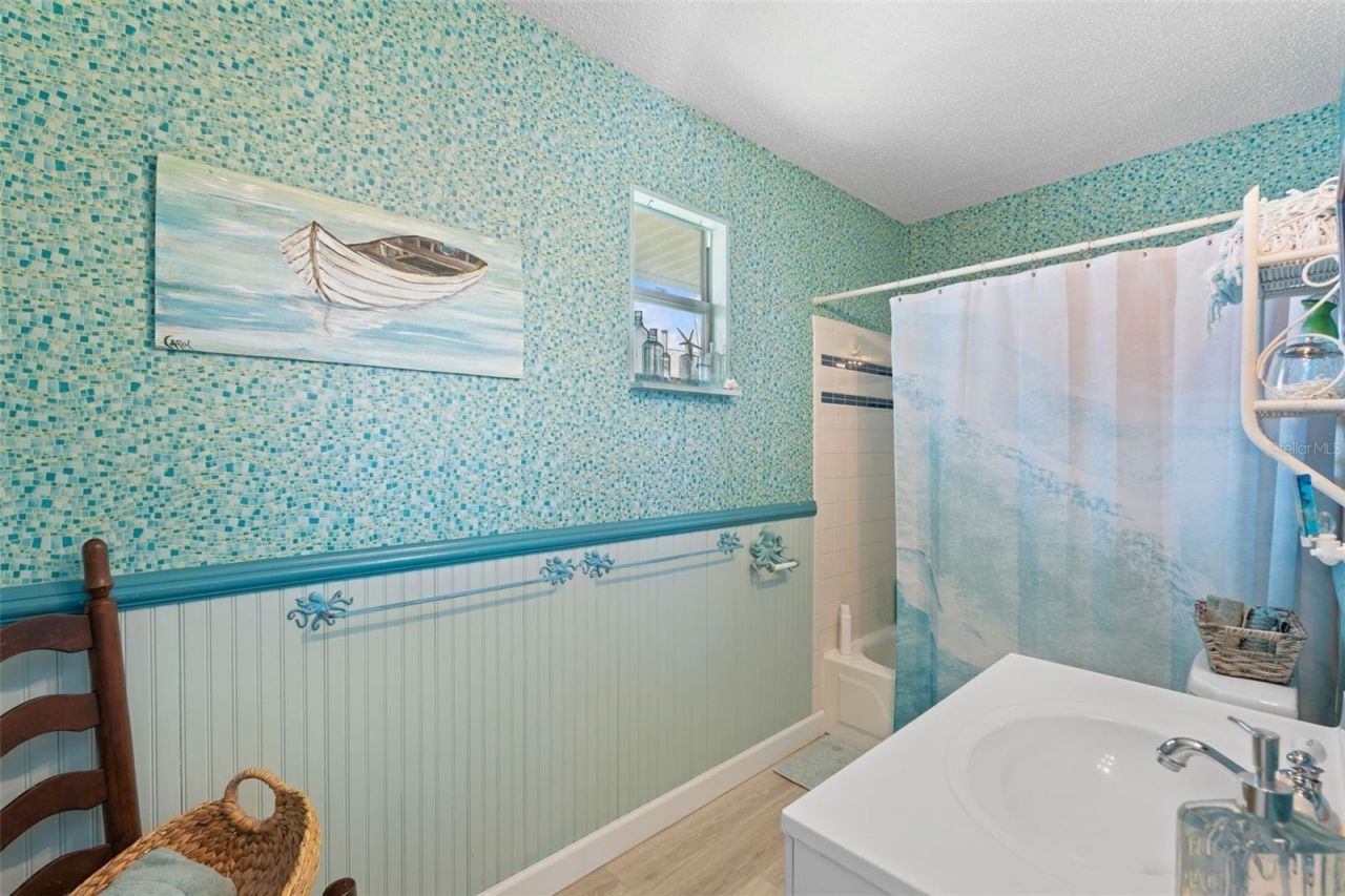 2517 Avenue C, Bradenton Beach, FL 34217 Photo