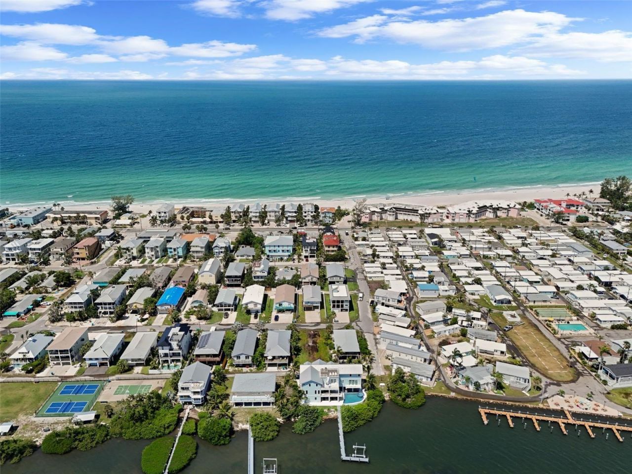 2517 Avenue C, Bradenton Beach, FL 34217 Photo