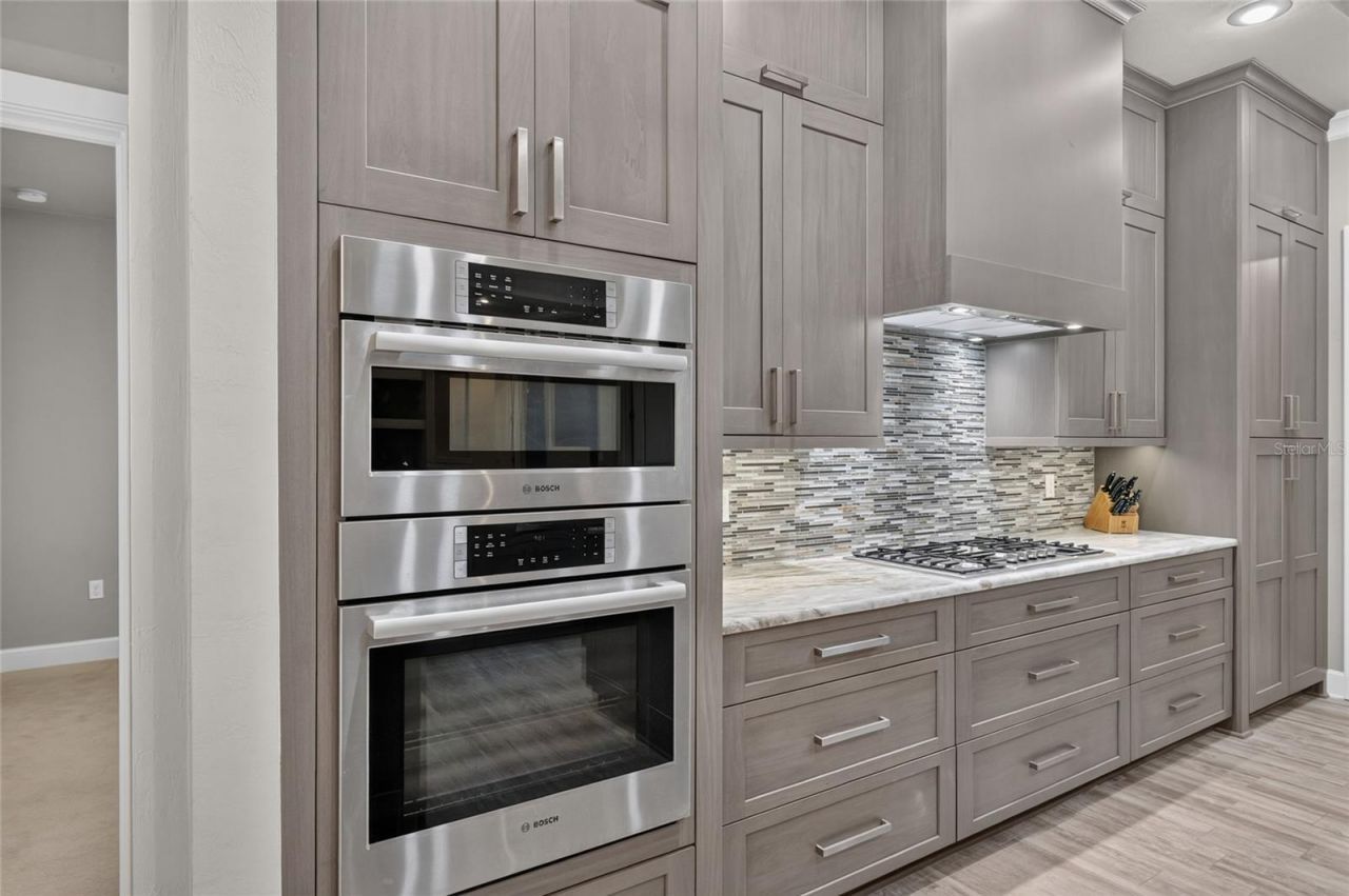 10407 SW 26th Place, Gainesville, FL 32608 Photo