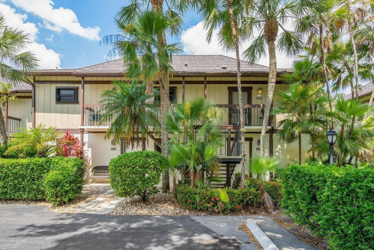 13334 Polo Club Road, Unit 327, Wellington, FL 33414 Photo