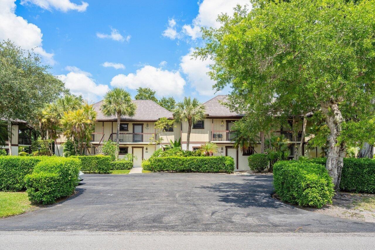 13334 Polo Club Road, Unit 327, Wellington, FL 33414 Photo