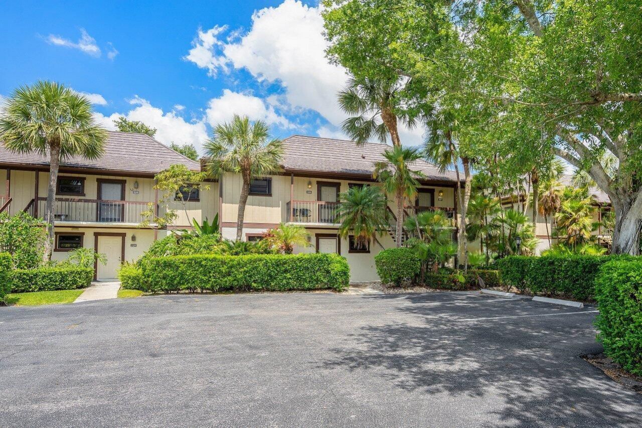 13334 Polo Club Road, Unit 327, Wellington, FL 33414 Photo