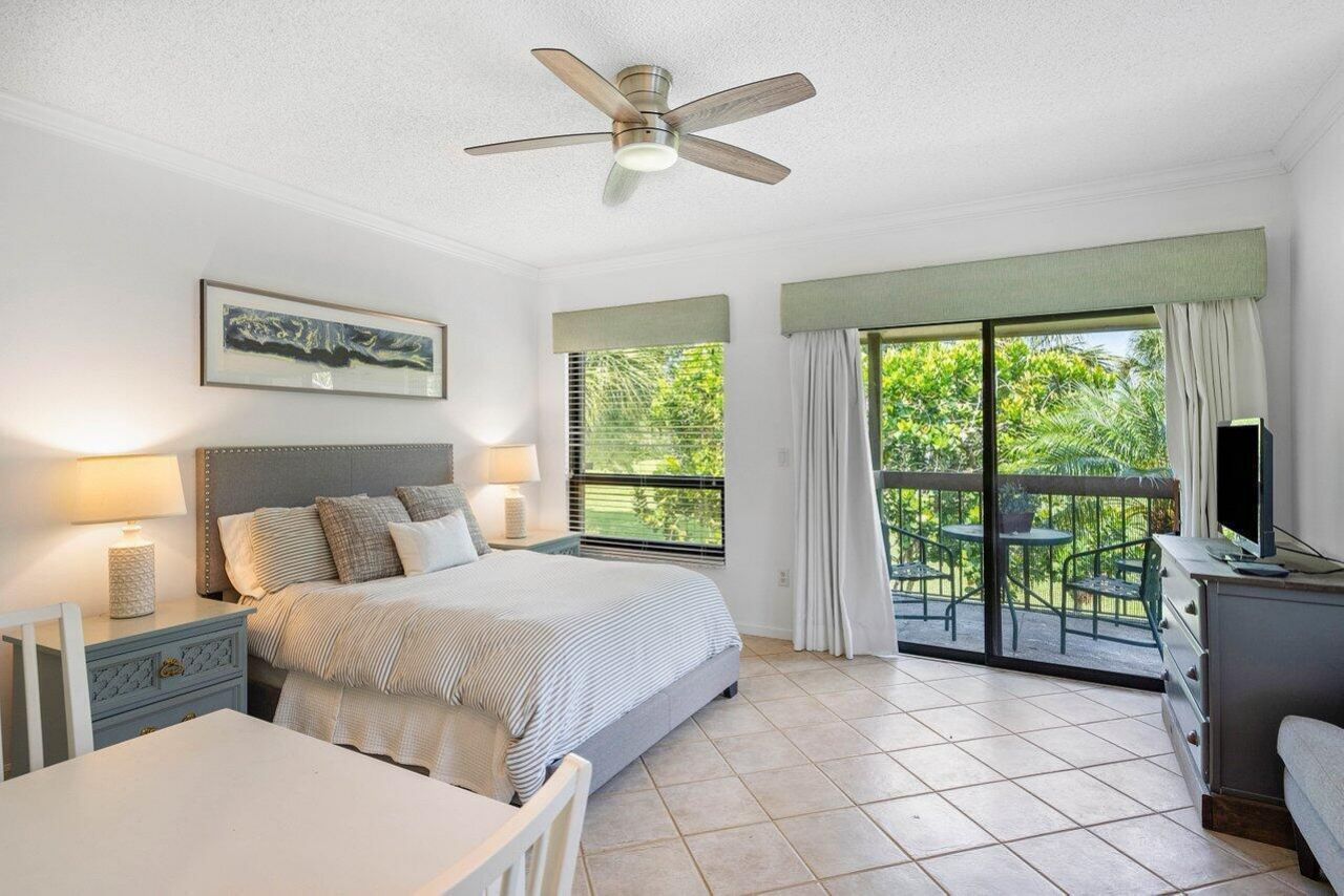 13334 Polo Club Road, Unit 327, Wellington, FL 33414 Photo