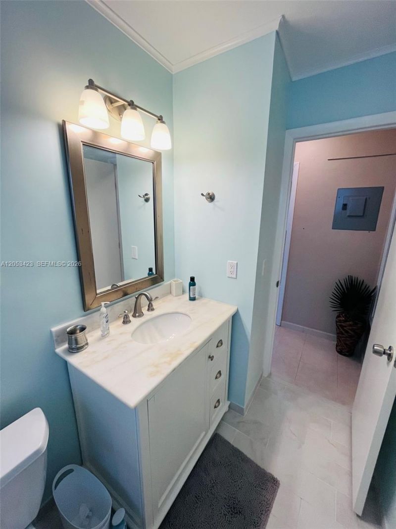 1150 Atlantic Shores Blvd , Unit 501, Hallandale Beach, FL 33009 Photo