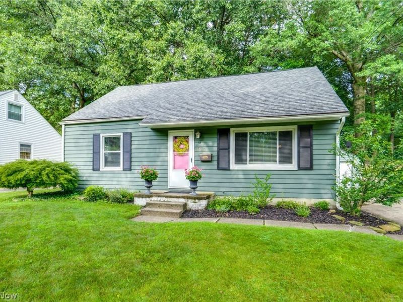 620 Woodside Drive, Kent, OH 44240 Photo 2