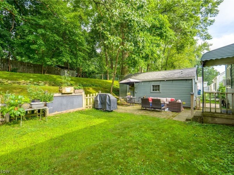 620 Woodside Drive, Kent, OH 44240 Photo 4