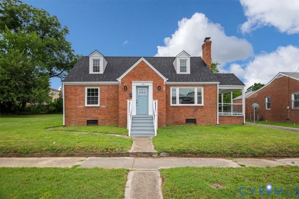 318 St Matthew Street, Petersburg, VA 23803 Main Photo