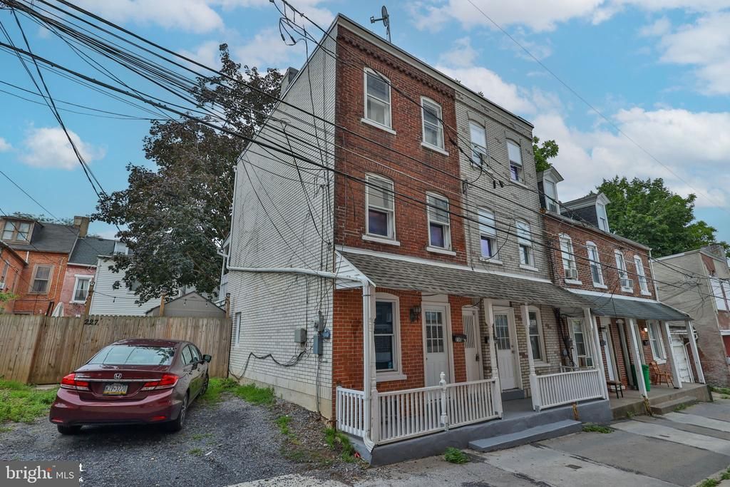 230 N NAGLE STREET , ALLENTOWN, PA 18102