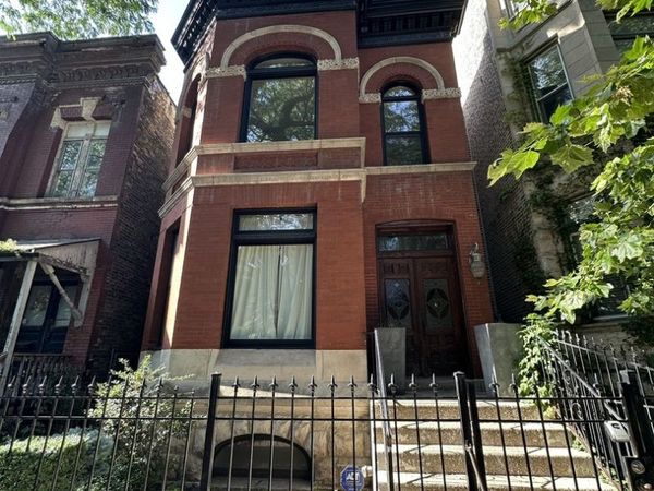 2034 W Potomac Avenue , Chicago, IL 60622