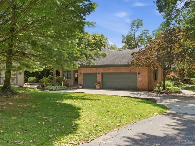 5355 Boomer Road, Green Township, OH 45247 Photo 3