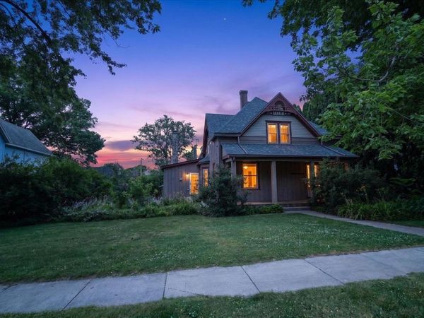 212 S Fifth Street, Mount Horeb, WI 53572