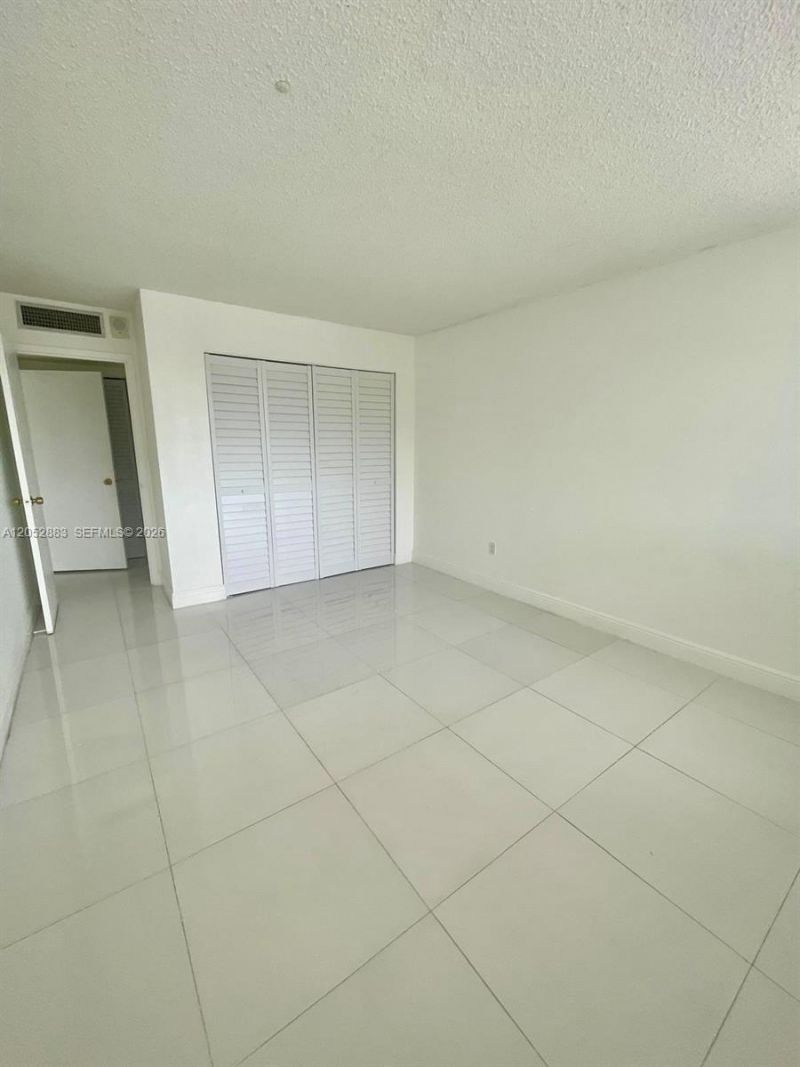 13155 Ixora Ct , Unit 201, North Miami, FL 33181 Photo