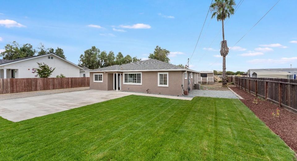 21701 S Corral Hollow Rd, Tracy, CA 95304 Photo