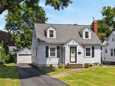 66 Gilbert Dr, Rochester, NY 14609