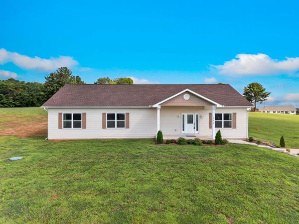 154 Peace Road, Newport, TN 37821