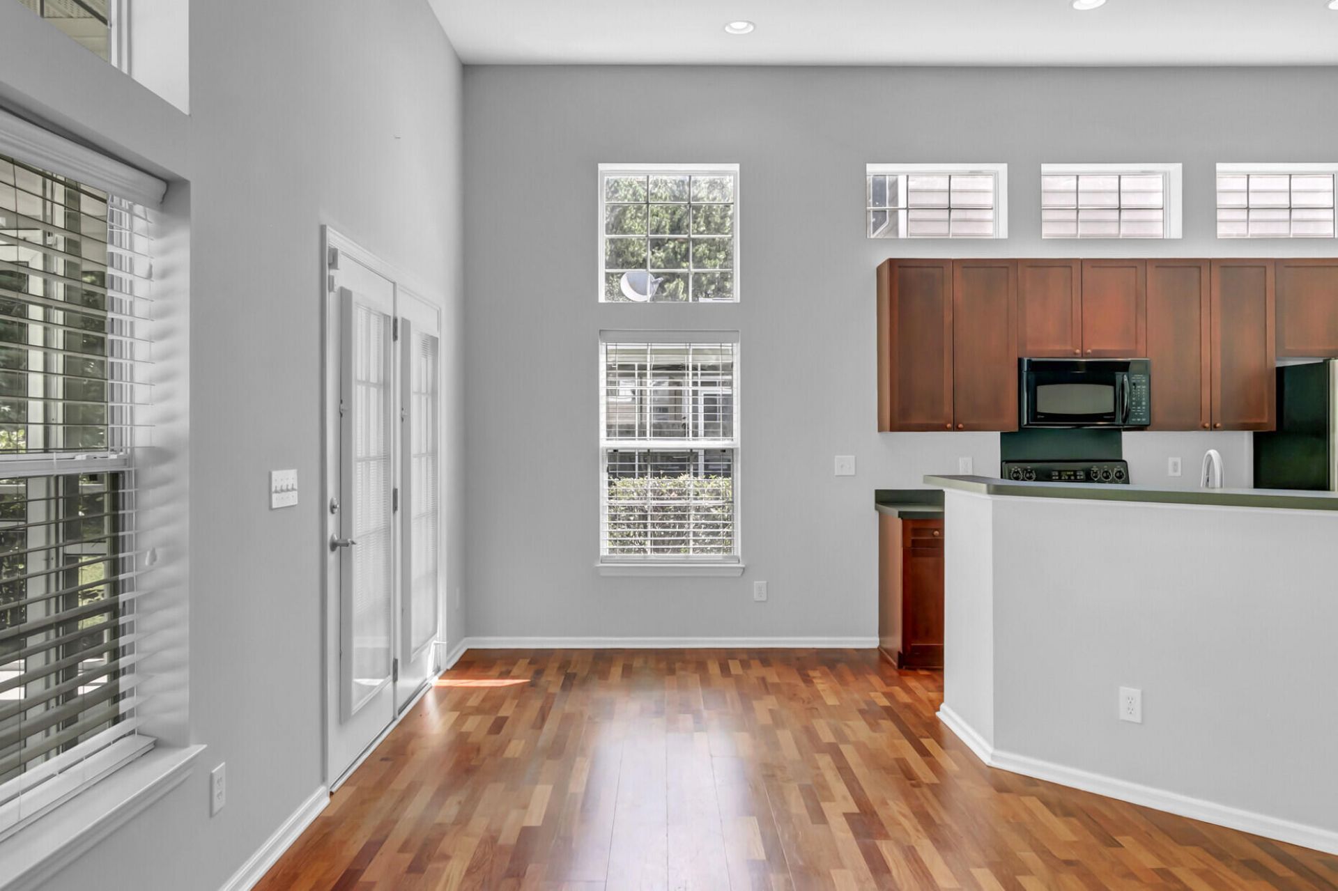 116 Carolinian Drive Photo 12