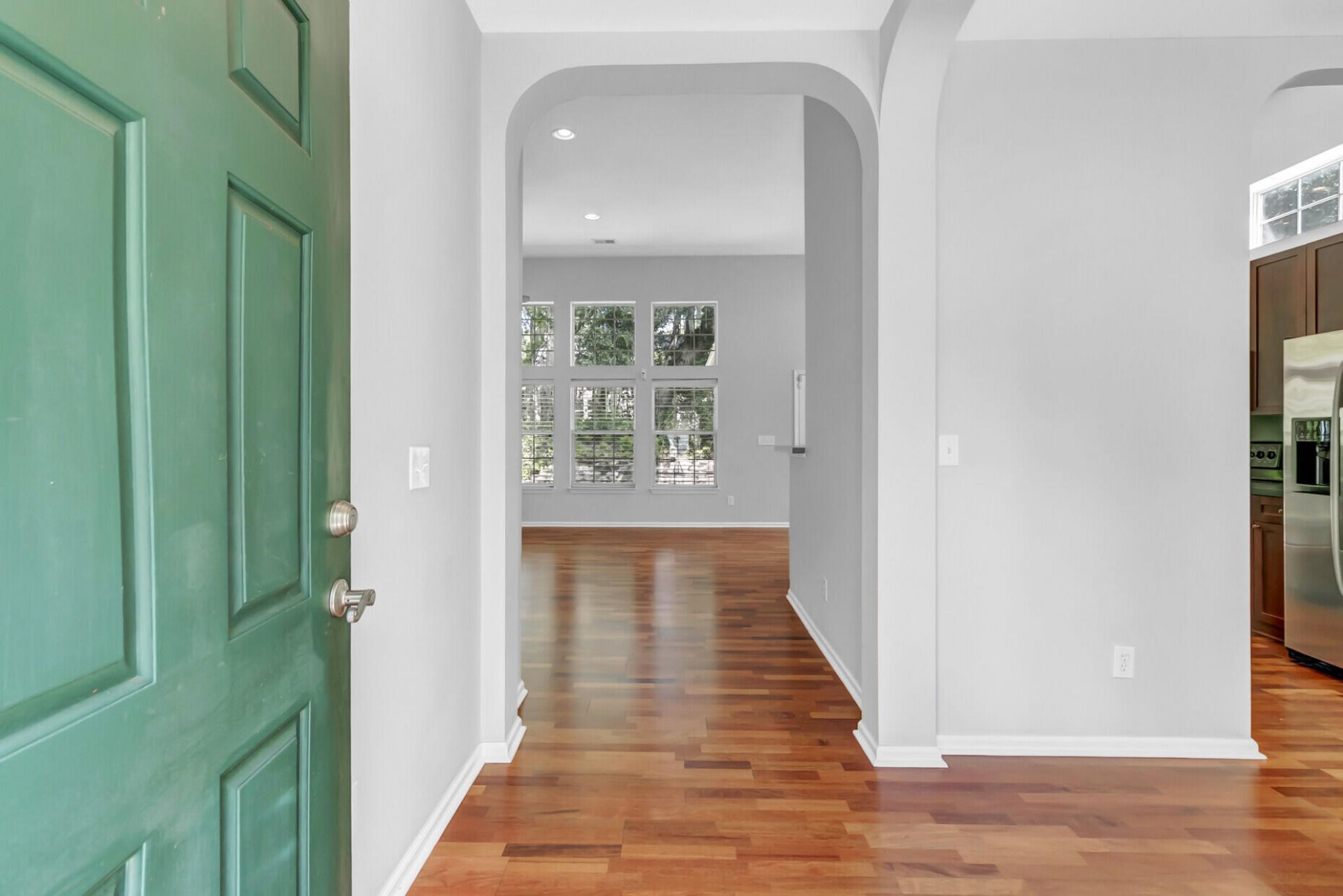 116 Carolinian Drive Photo 4