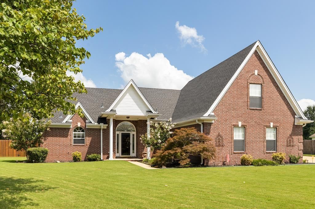 206 Adele Cove Marion, AR 72364