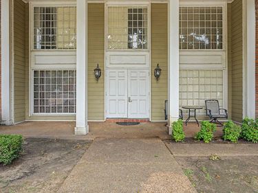 210 S MCLEAN BLVD, Unit 8, Memphis, TN 38104