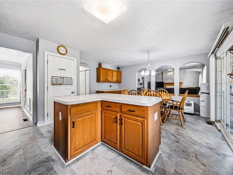 2121 Laurel Lane, Streetsboro, OH 44241 Photo 9