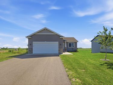 608 Elm Street N, Kimball, MN 55353