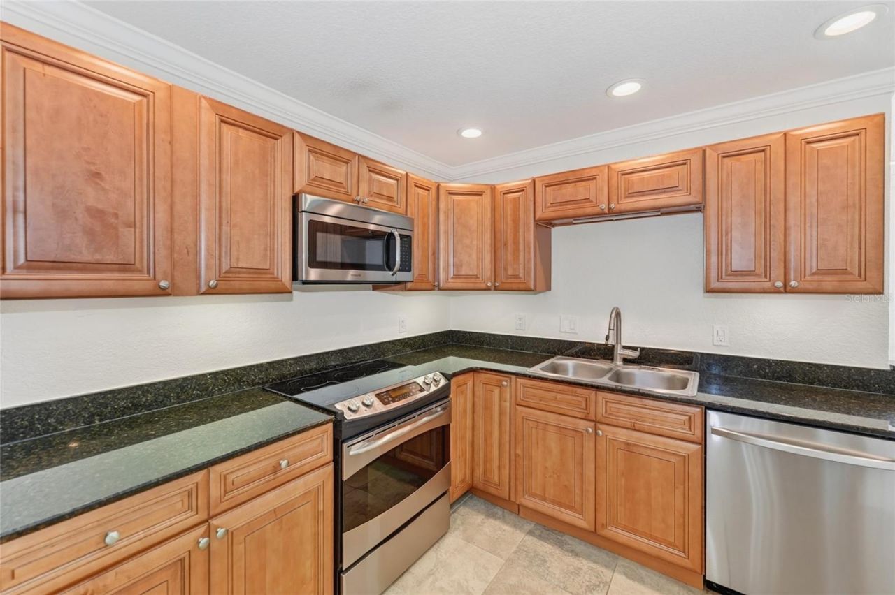 2220 Bahia Vista Street , Unit G4, Sarasota, FL 34239 Photo