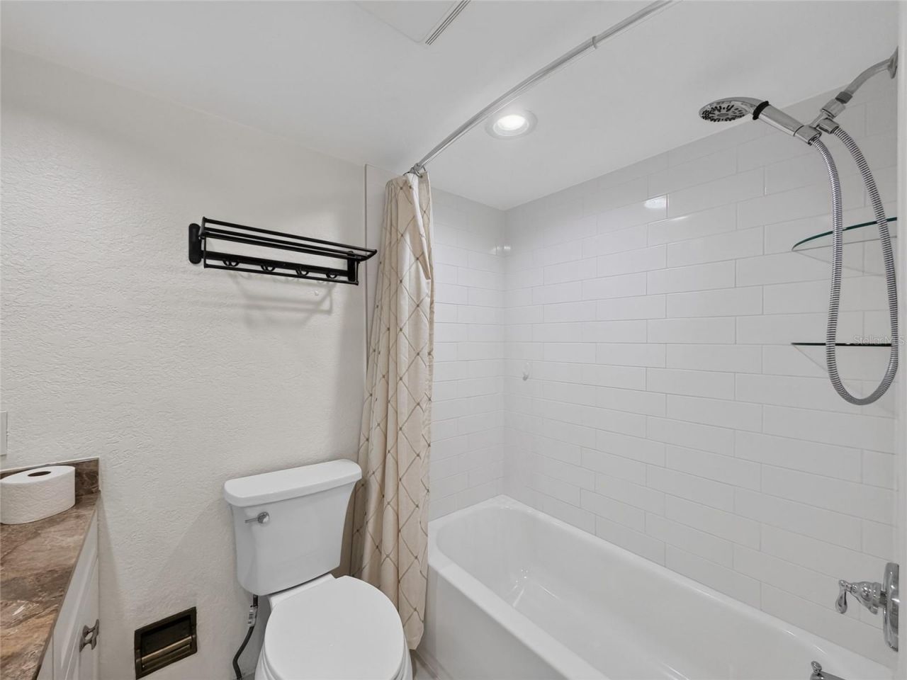 2220 Bahia Vista Street , Unit G4, Sarasota, FL 34239 Photo