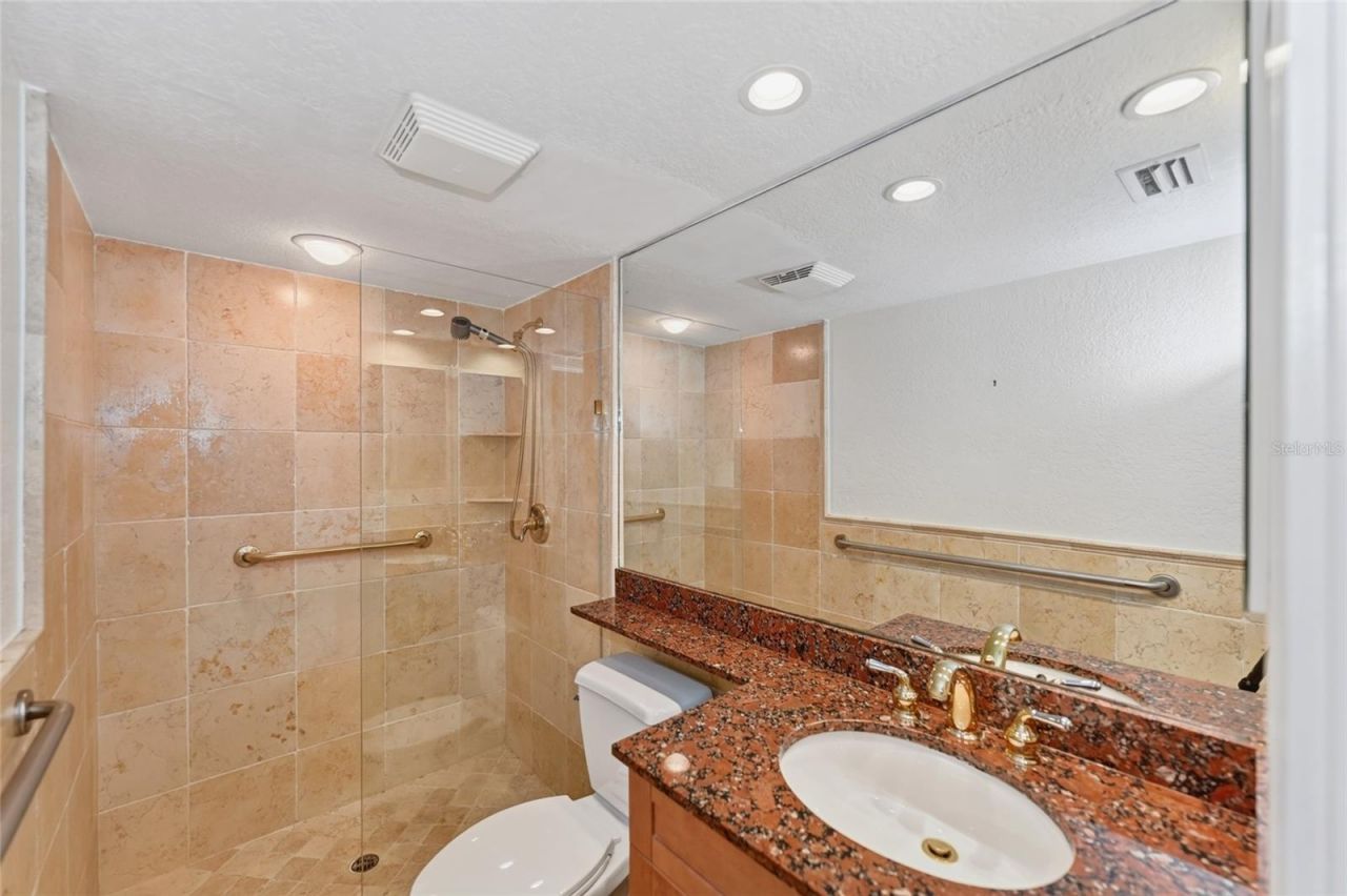 2220 Bahia Vista Street , Unit G4, Sarasota, FL 34239 Photo