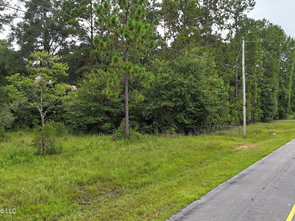 Delia Drive, Biloxi, MS 39532