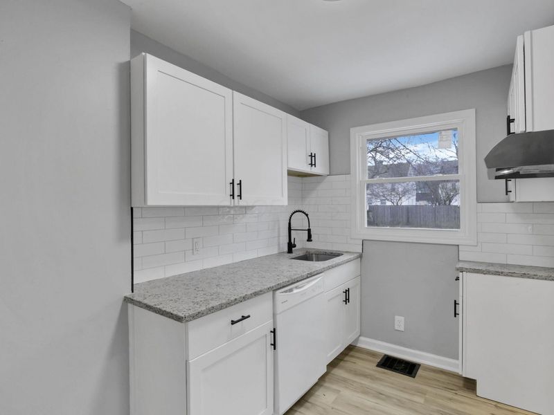 780-782 Whitethorne Avenue, Columbus, OH 43223 Photo 16