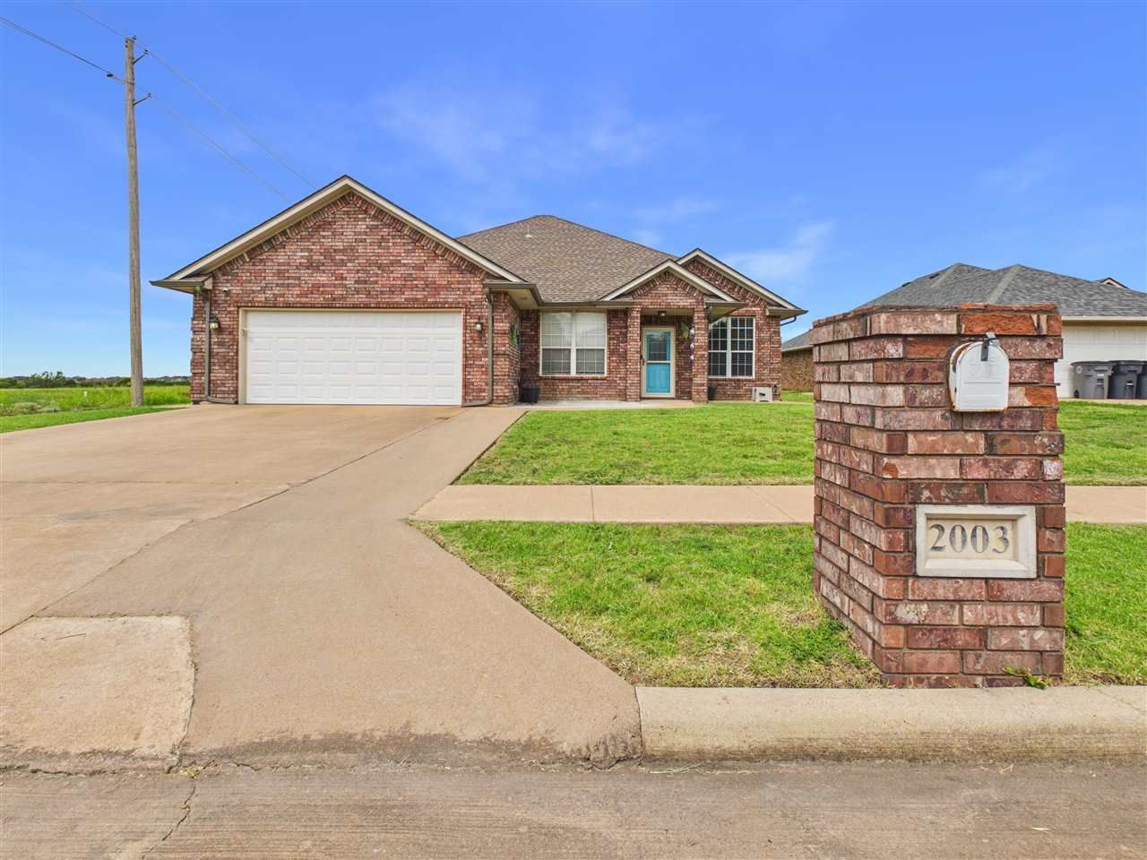 2003 SW 46th St, Lawton, OK 73505 Main Photo