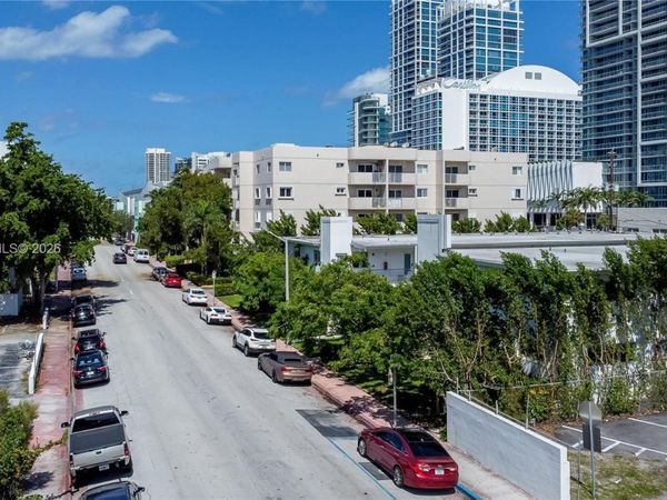 6801 Harding Ave , Unit 209, Miami Beach, FL 33141