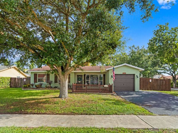11651 NW 39th Street, Sunrise, FL 33323