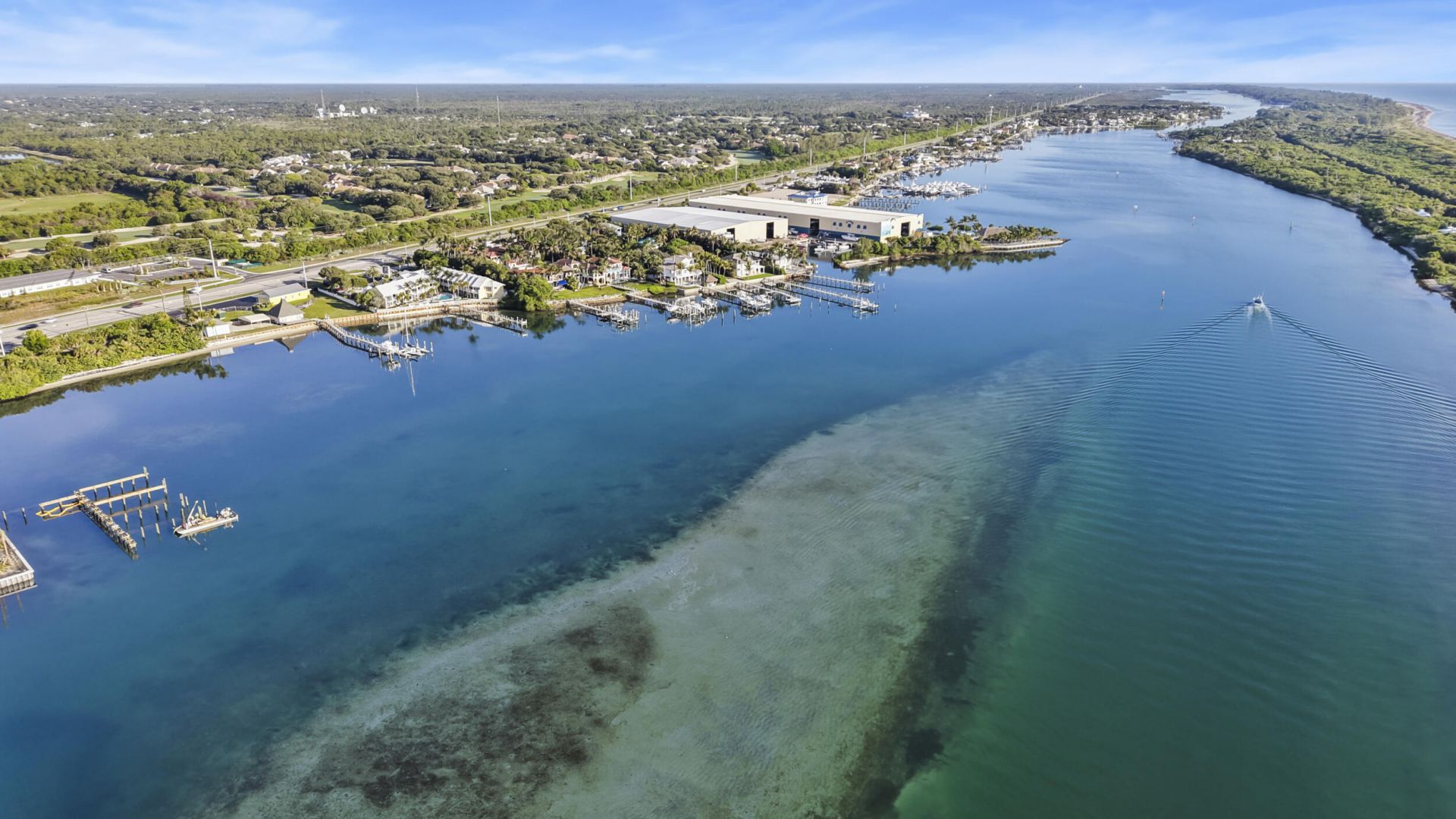 18947 SE Federal Highway, Jupiter, FL 33468 Photo